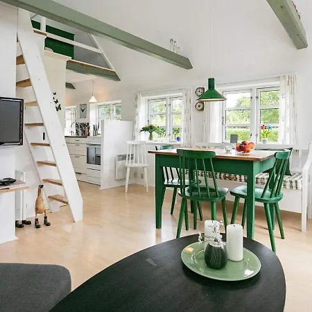 Holiday home 4 Person In Tranek R